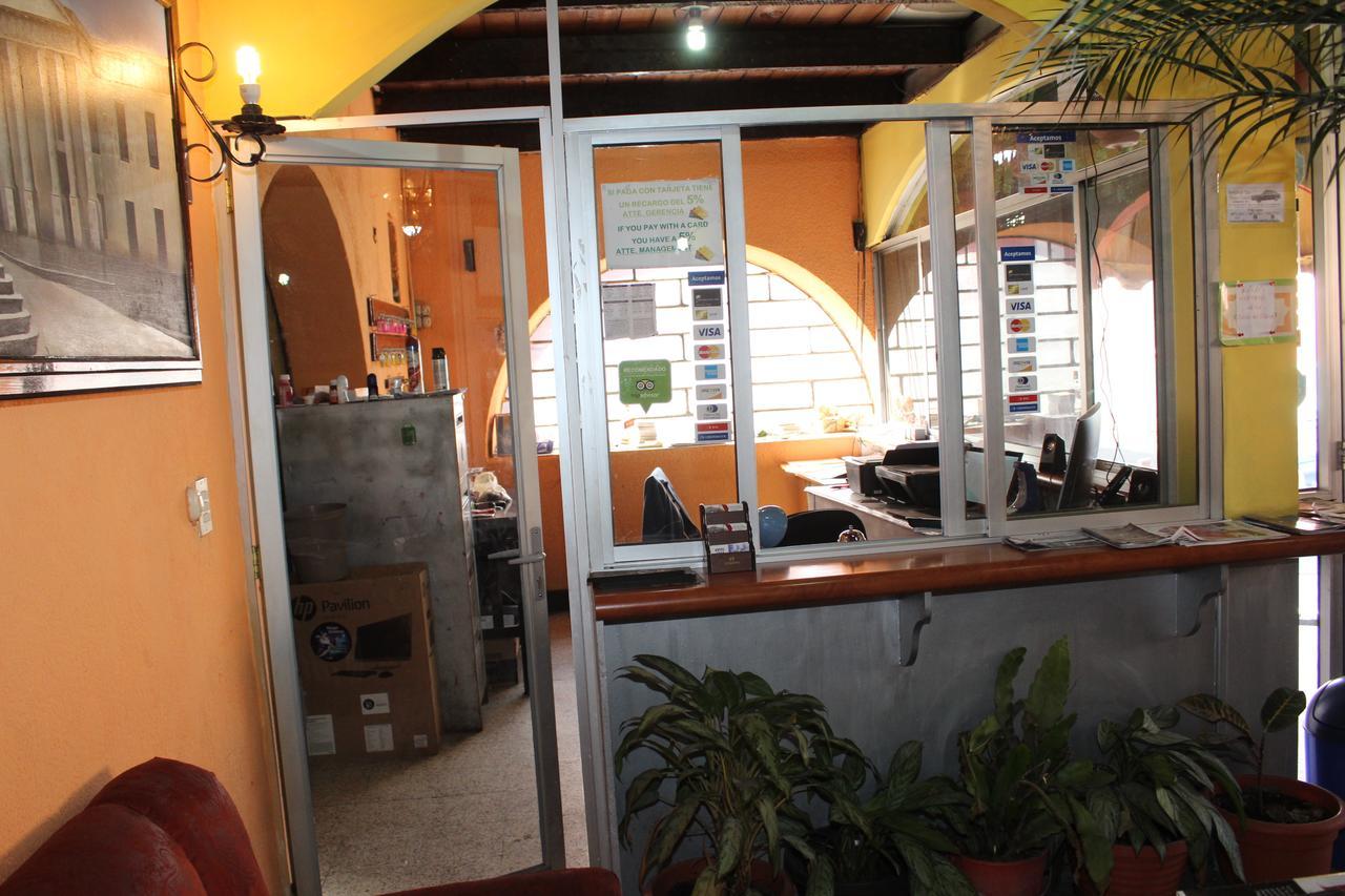 Hotel Casa Del Viajero Quetzaltenango Exterior foto