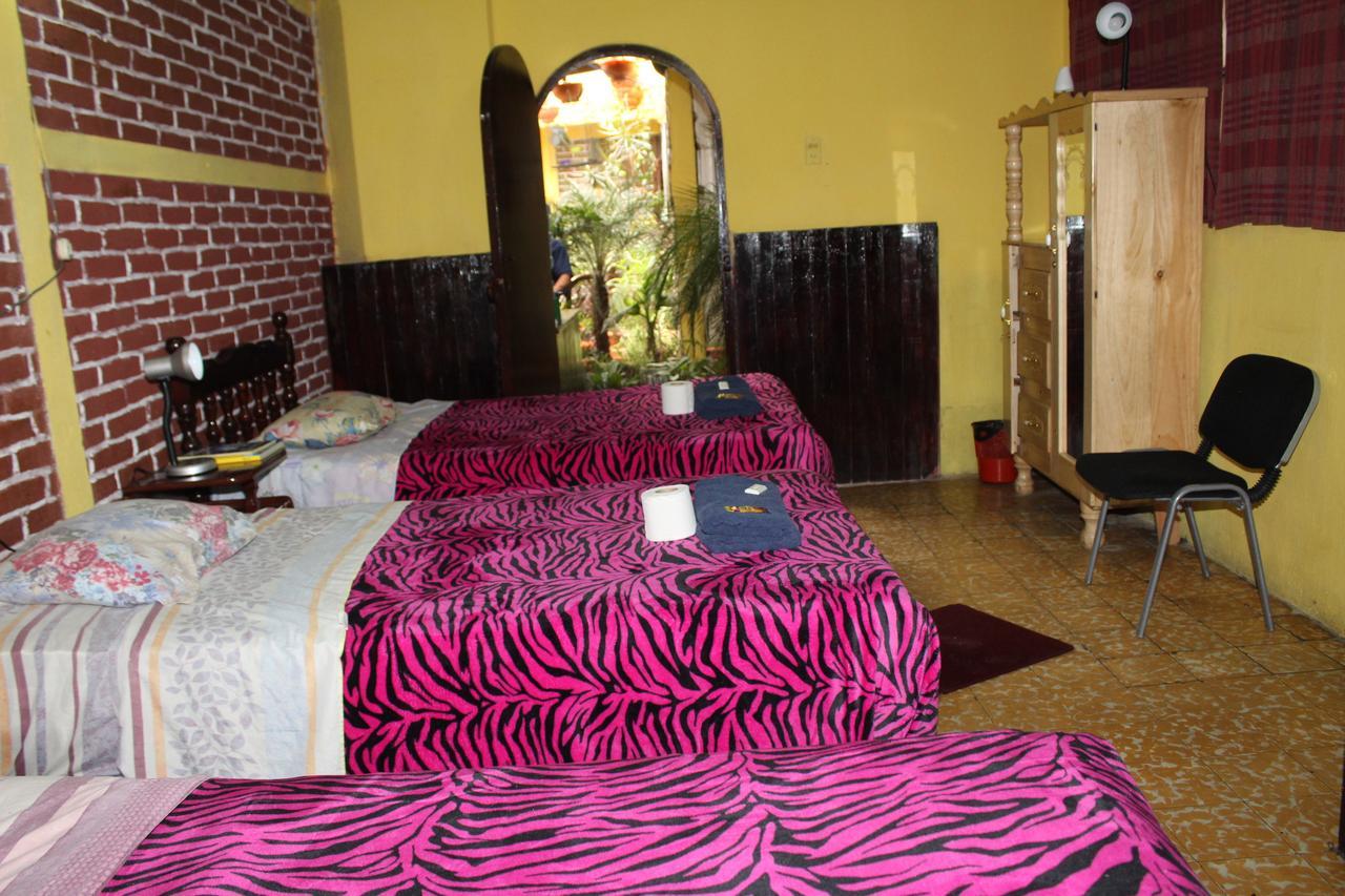 Hotel Casa Del Viajero Quetzaltenango Exterior foto