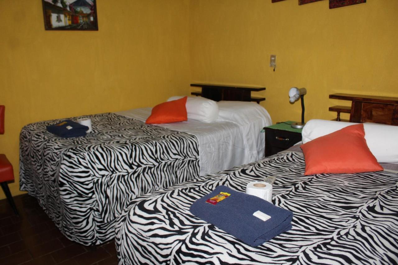 Hotel Casa Del Viajero Quetzaltenango Exterior foto